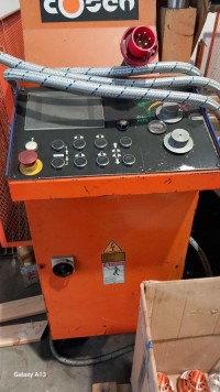 Semi-automatic metal cutting machine